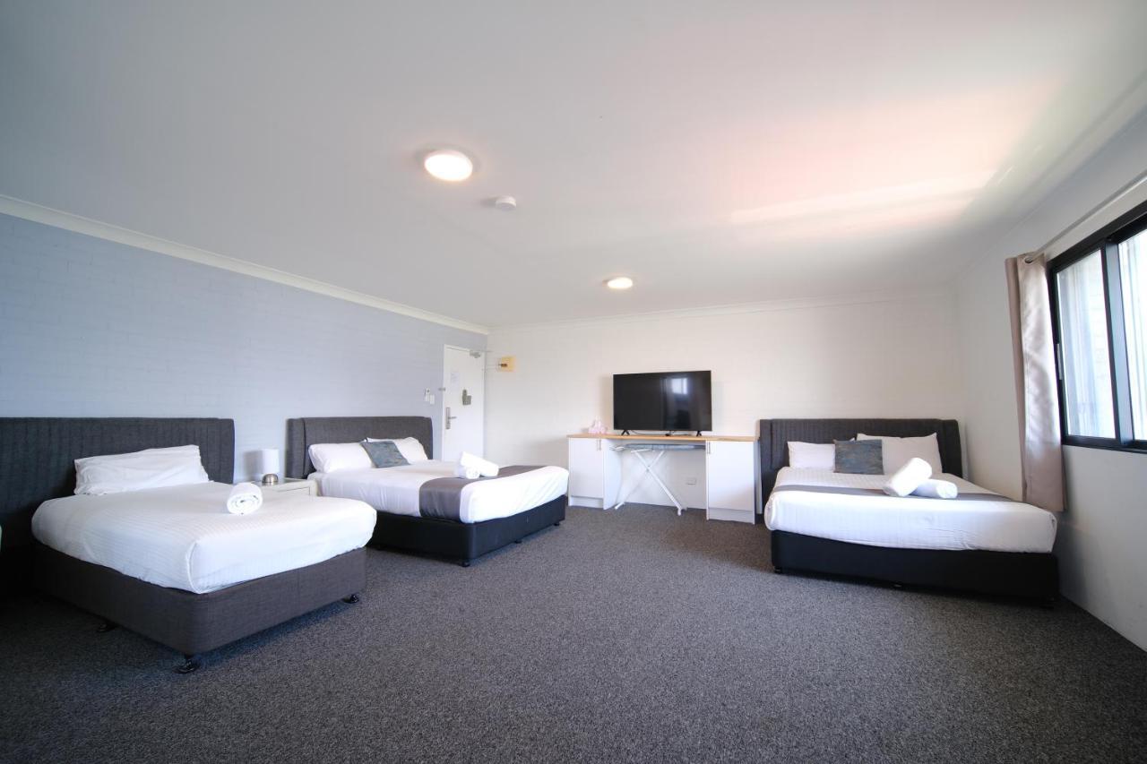 Lakeside Inn Wollongong Primbee Eksteriør bilde