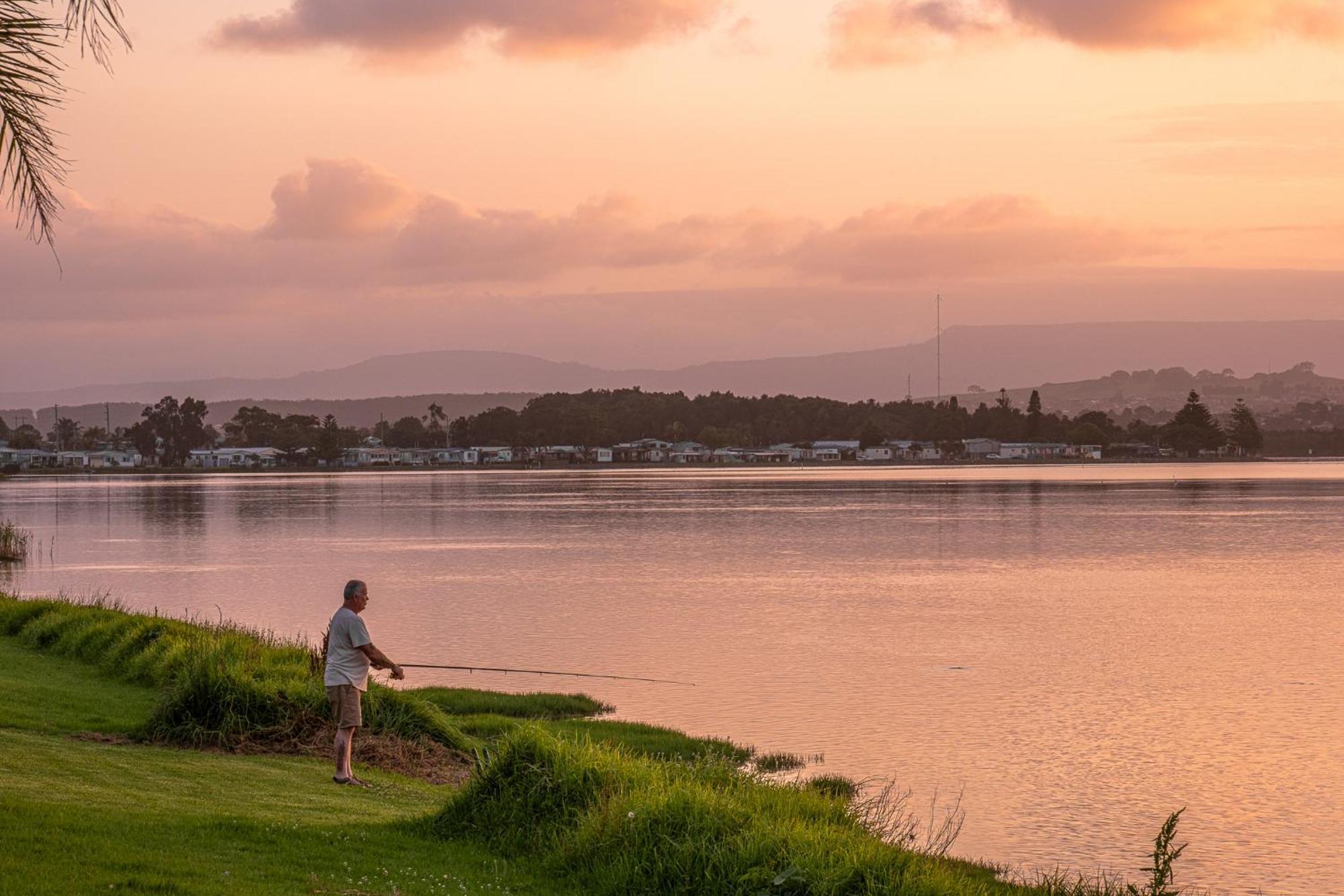 Lakeside Inn Wollongong Primbee Eksteriør bilde