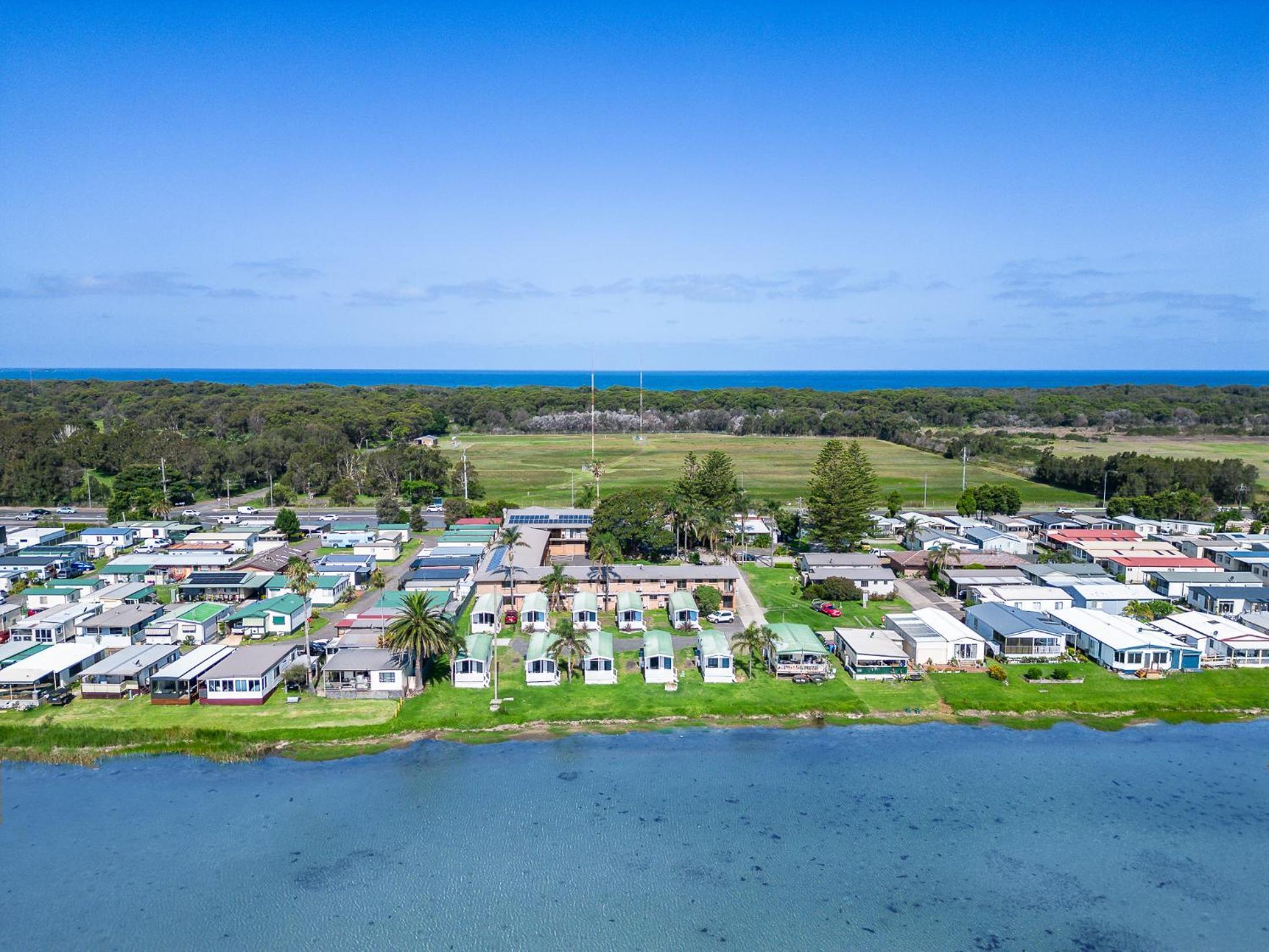 Lakeside Inn Wollongong Primbee Eksteriør bilde