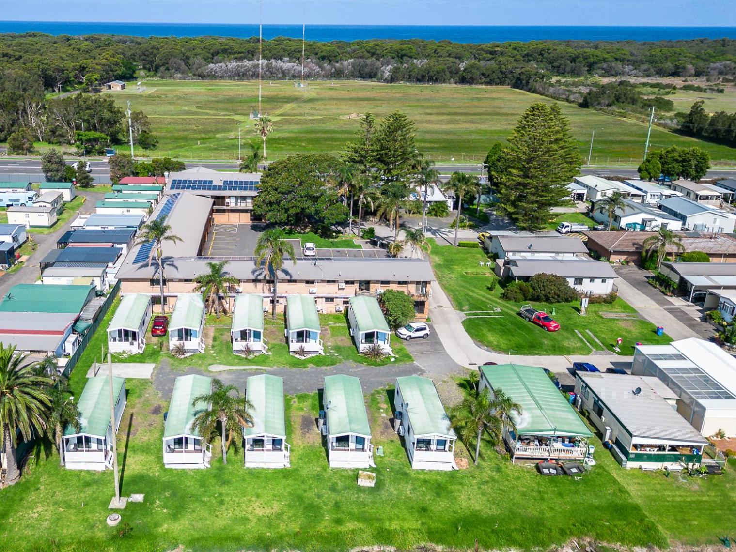Lakeside Inn Wollongong Primbee Eksteriør bilde