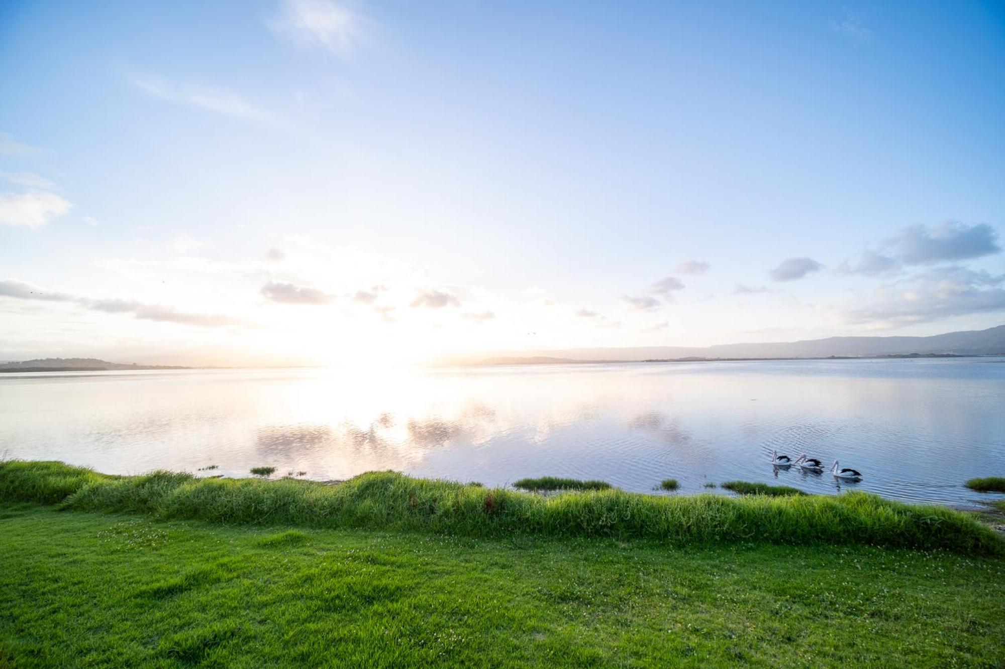 Lakeside Inn Wollongong Primbee Eksteriør bilde