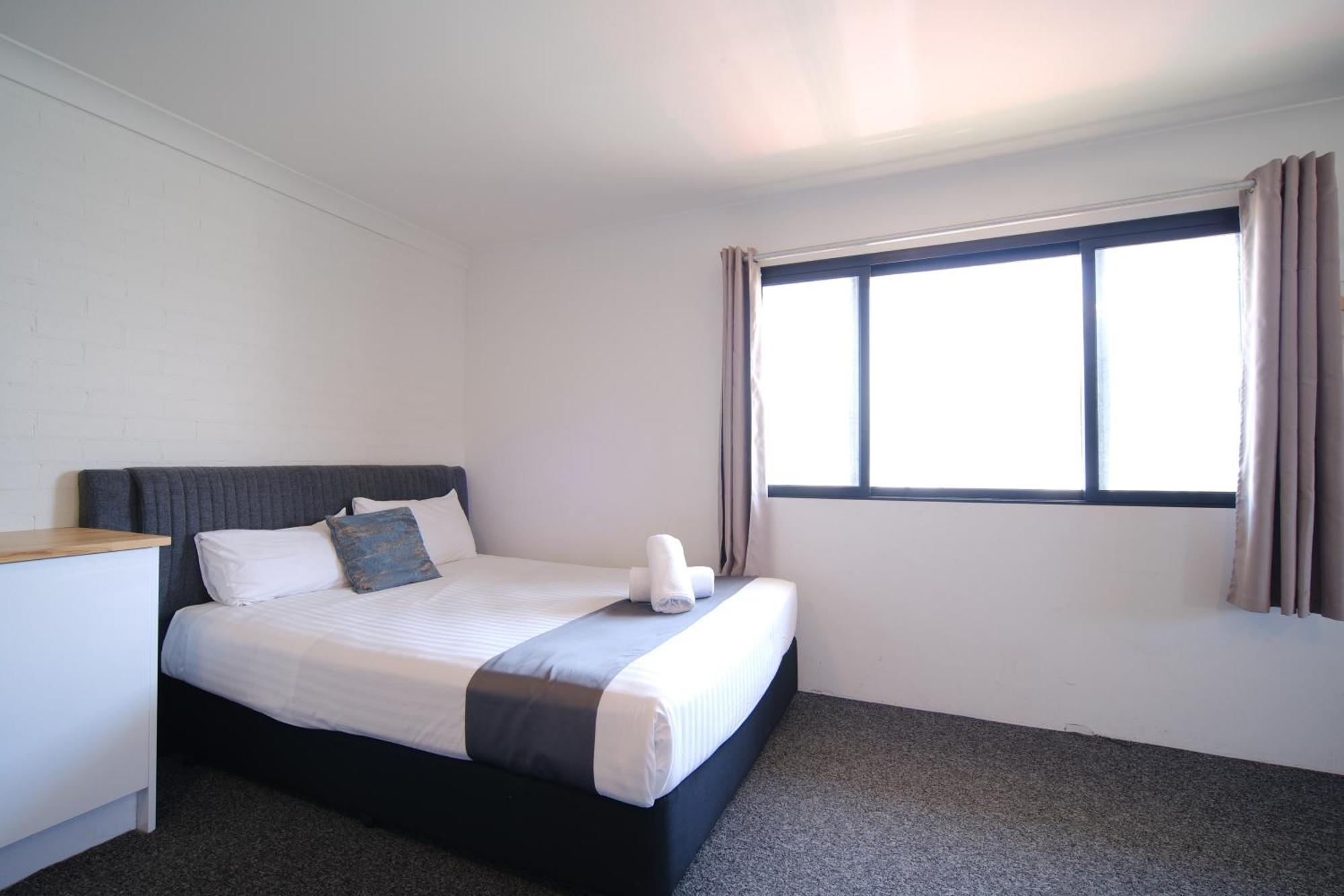 Lakeside Inn Wollongong Primbee Eksteriør bilde