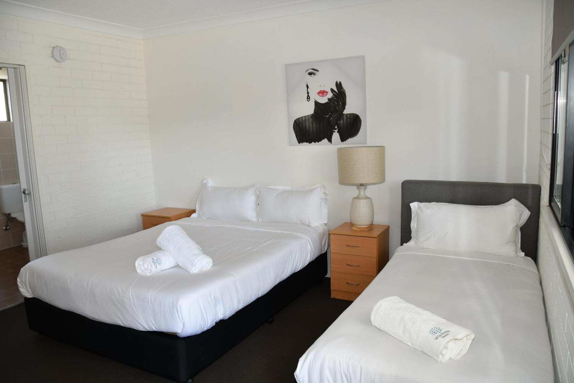Lakeside Inn Wollongong Primbee Eksteriør bilde